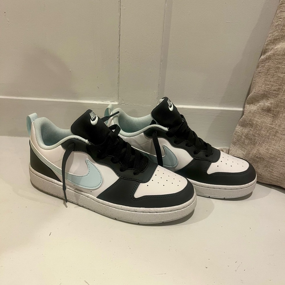 Nike Court Borough Low Recraft